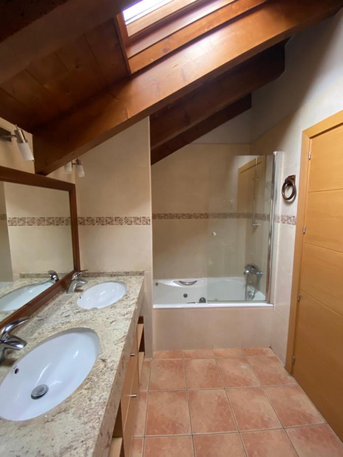 Apartahotel Àreu Areu