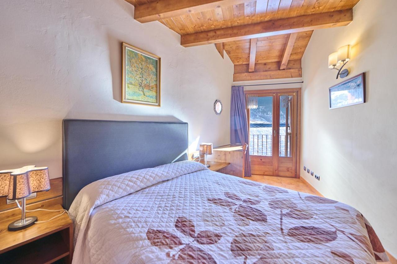 Apartahotel Àreu 2*